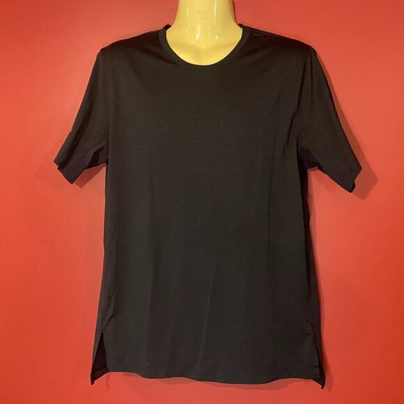 Nike Men's Vented Back Side Slit Performance Shirt - Size Medium - Picture 1 of 3